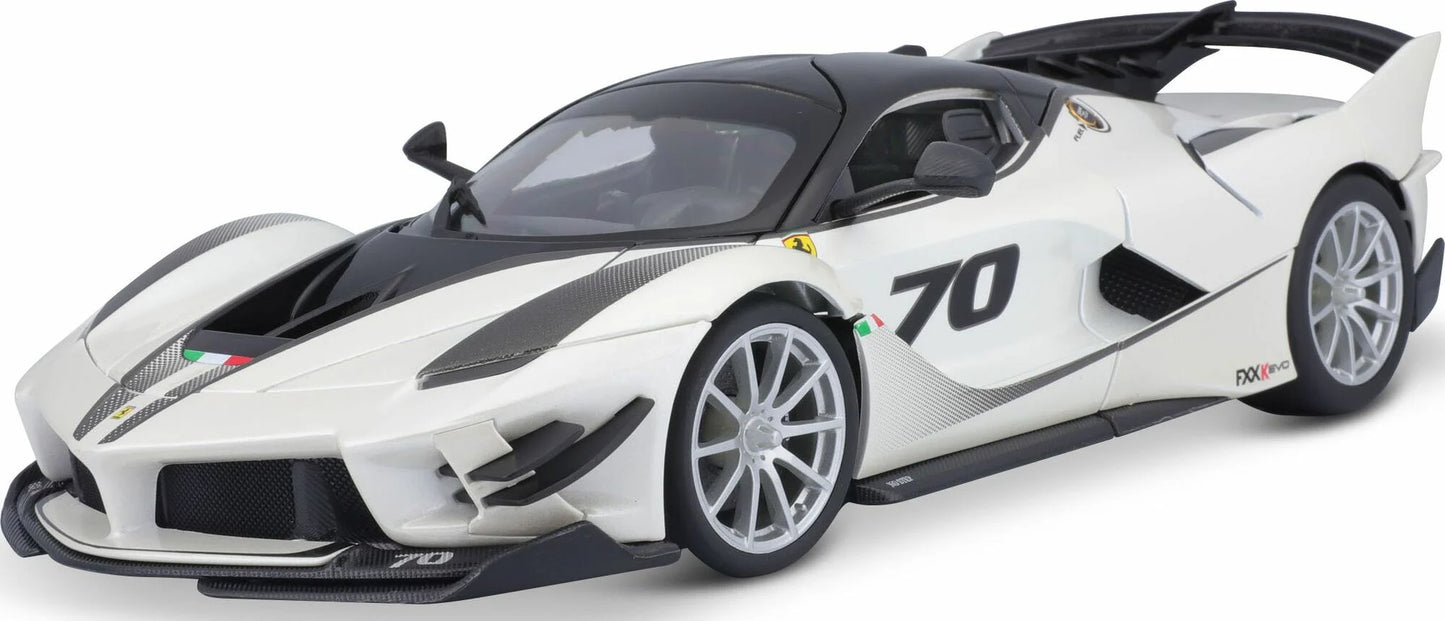 Ferrari FXX-K EVO alb Nr.70 - 1/18 Bburago