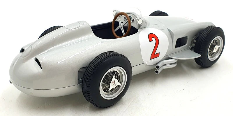 Set Mercedes Blue Wonder si Mercedes-Benz W196 Formula1 1955 NR.#2 - 1/18 Werk83