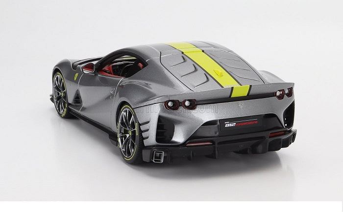Ferrari 812 Competizione gri - 1/18 Bburago Signature