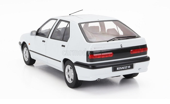 Renault 19 alb - 1/18 Triple9