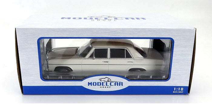 Mercedes-Benz 200D W115 - 1/18 Model Car Group