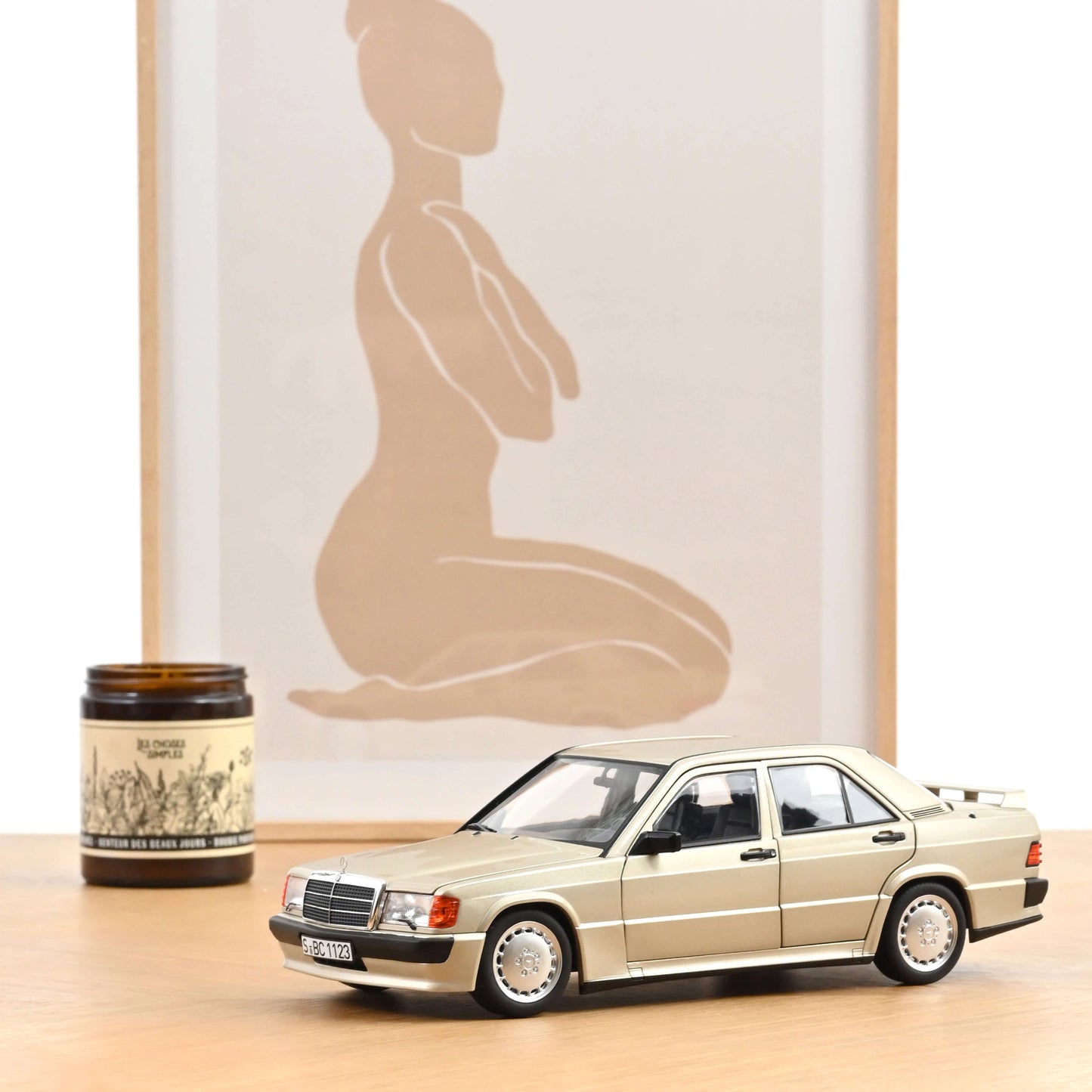 Mercedes-Benz 190E 2.3-16 1984 smoke silver metallic - 1/18 Norev