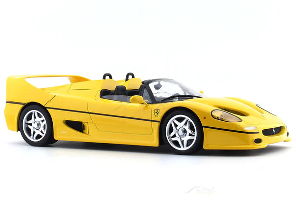 F50 open top 1995 galben cu vitrina plexiglass -1/24 de Bburago
