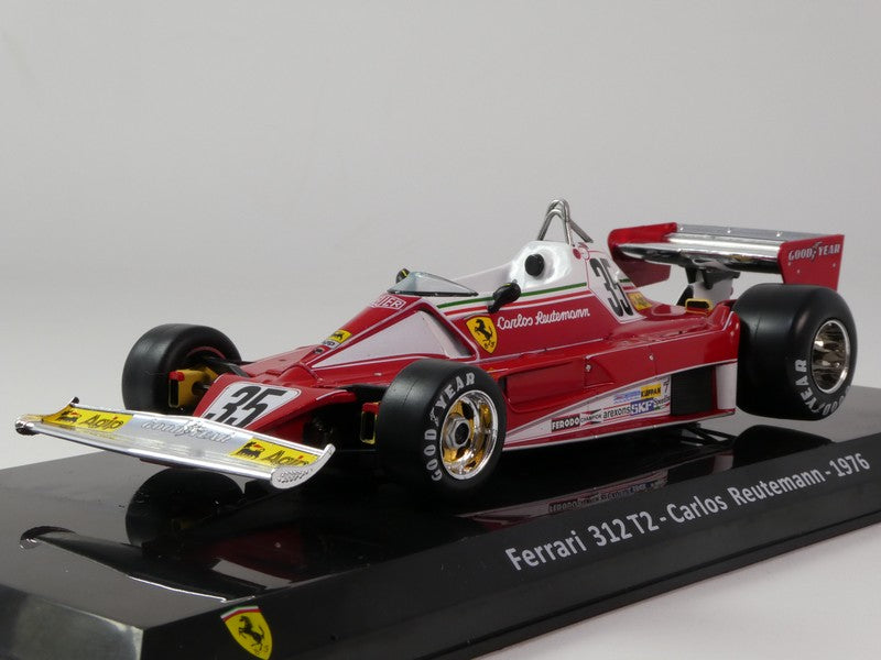 Formula 1 Ferrari 312 T2 - Carlos Reutemann 1976 #35 cu vitrina plexiglass - 1/24 Premium Collectibles