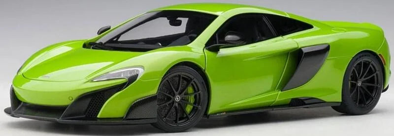McLaren 675 LT napier green - 1/18 AUTOART