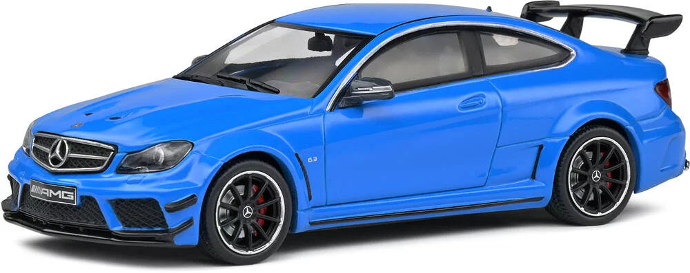 Mercedes-Benz C63 AMG Black Series bleu cu vitrina - 1/43 Solido
