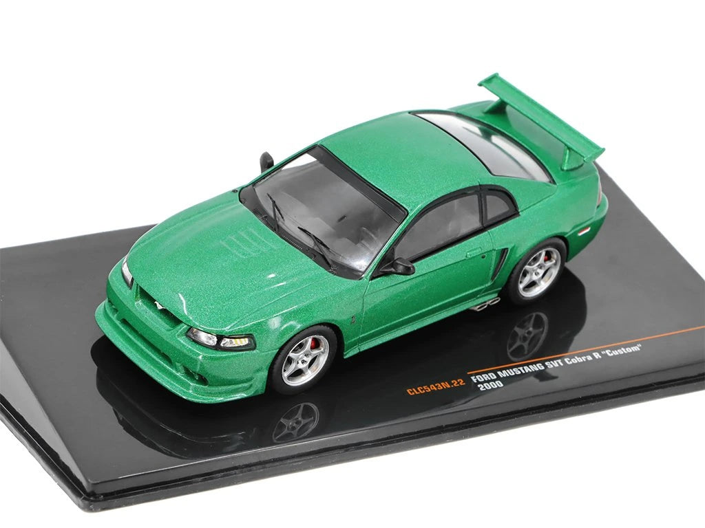 Ford Mustang SVT Cobra R "Custom" 2000 verde cu vitrina plexiglass - 1/43 Ixo Models