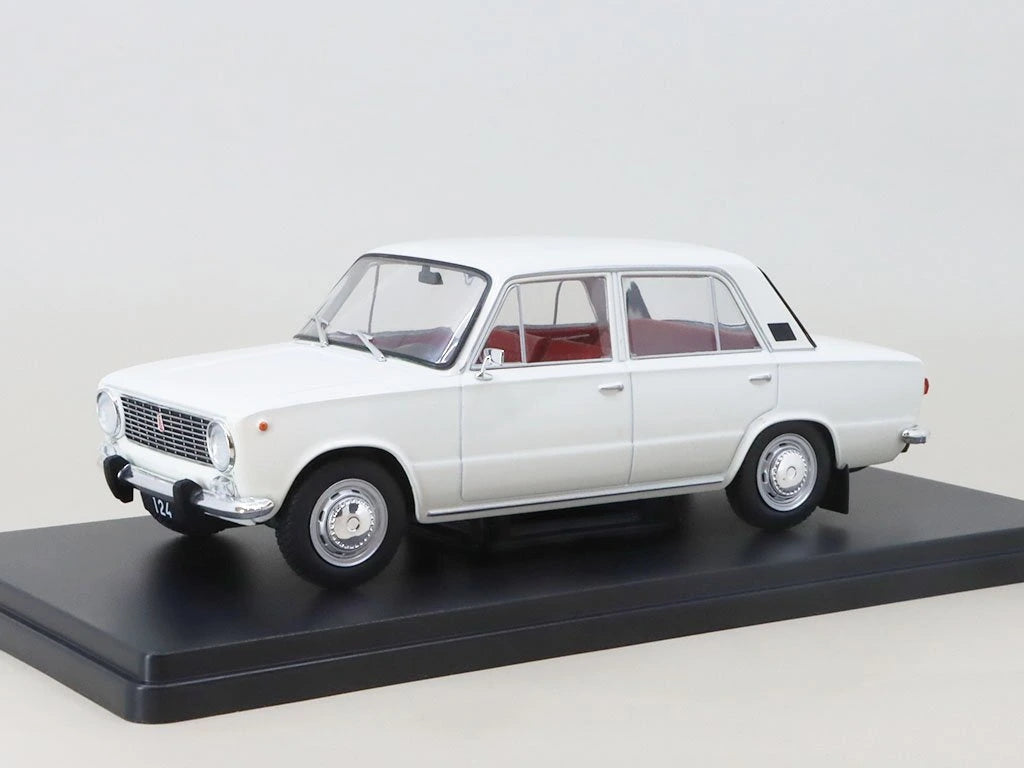 Fiat 124 - 1/24 Whitebox
