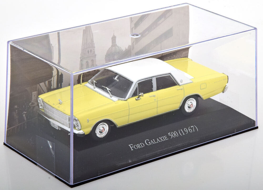 Ford Galaxie 500 1967 cu vitrina plexiglass - 1/43 Altaya