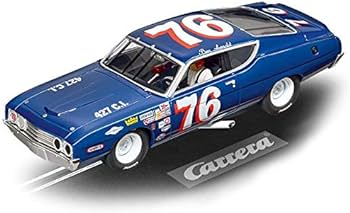 Ford Torino Talladega No.76 1970 cu pilot si vitrina plexiglass pentru pista Carrera - 1/32 Carrera Evolution