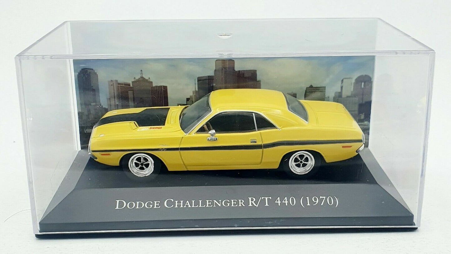 Dodge Challenger R/T 440 1970 cu vitrina plexiglass - 1/43 Altaya