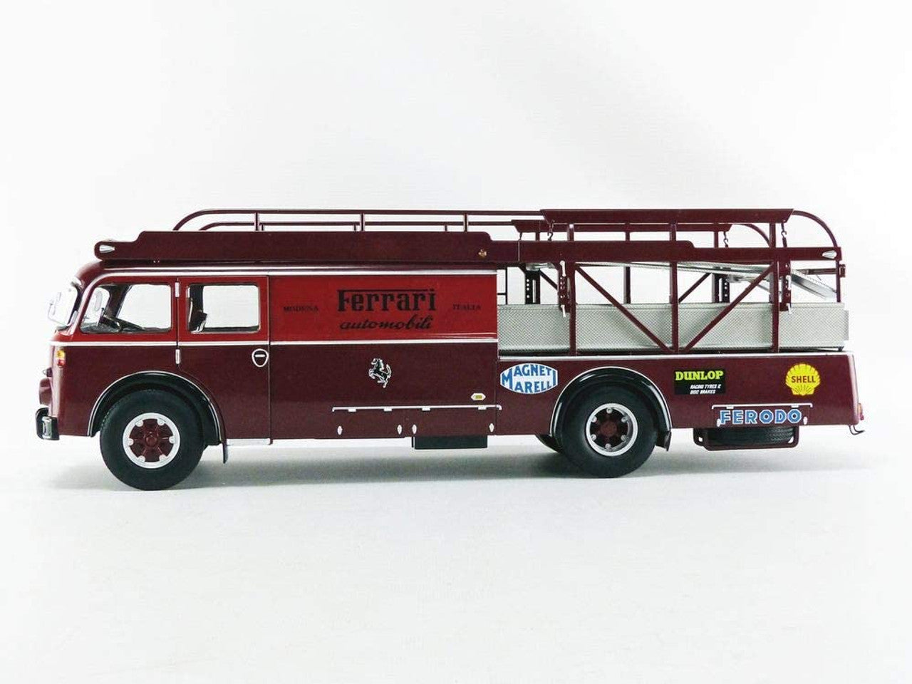 Transportor Fiat 642 RN2 Bartoletti Ferrari Race Car Transporter dark red - 1/18 CMR