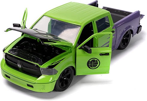 Dodge Ram 1500 cu figurina Hulk - 1/24 Jada