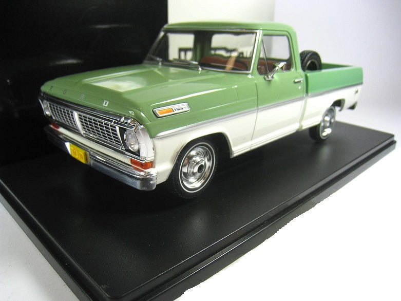 Ford F-100 1970 - 1/24 Whitebox