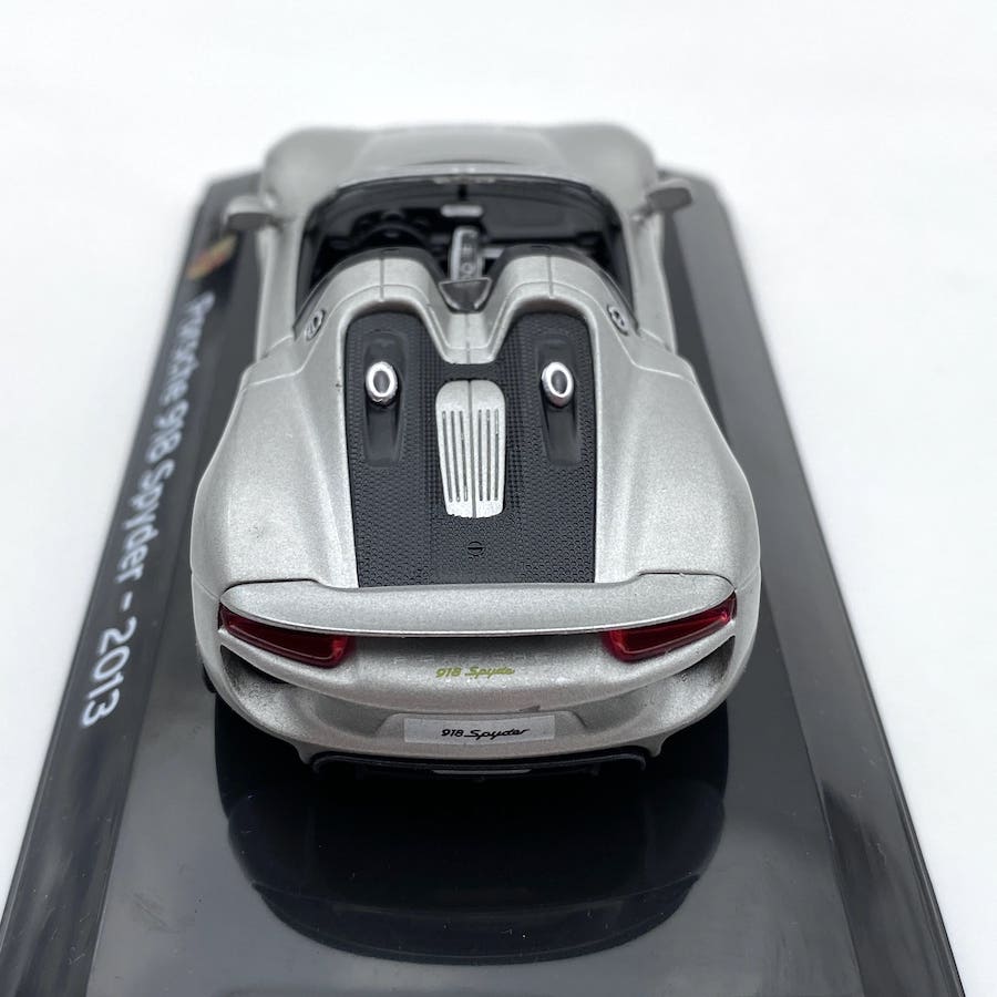Porsche 918 Spyder 2013 cu vitrina plexiglass - 1/43 Altaya
