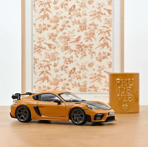 Porsche Cayman GT4 RS 2023 weissach pach bahama yellow - 1/18 Norev