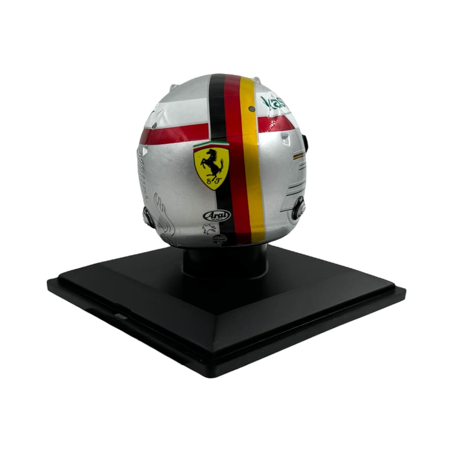 Casca Sebastian Vettel 2020 cu vitrina plexiglass - 1/5 Spark