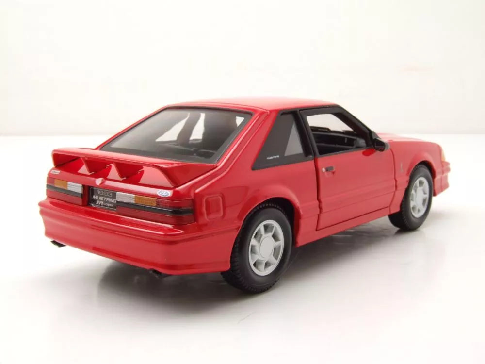 Ford Mustang SVT Cobra 1993 rosu - 1/24 Maisto