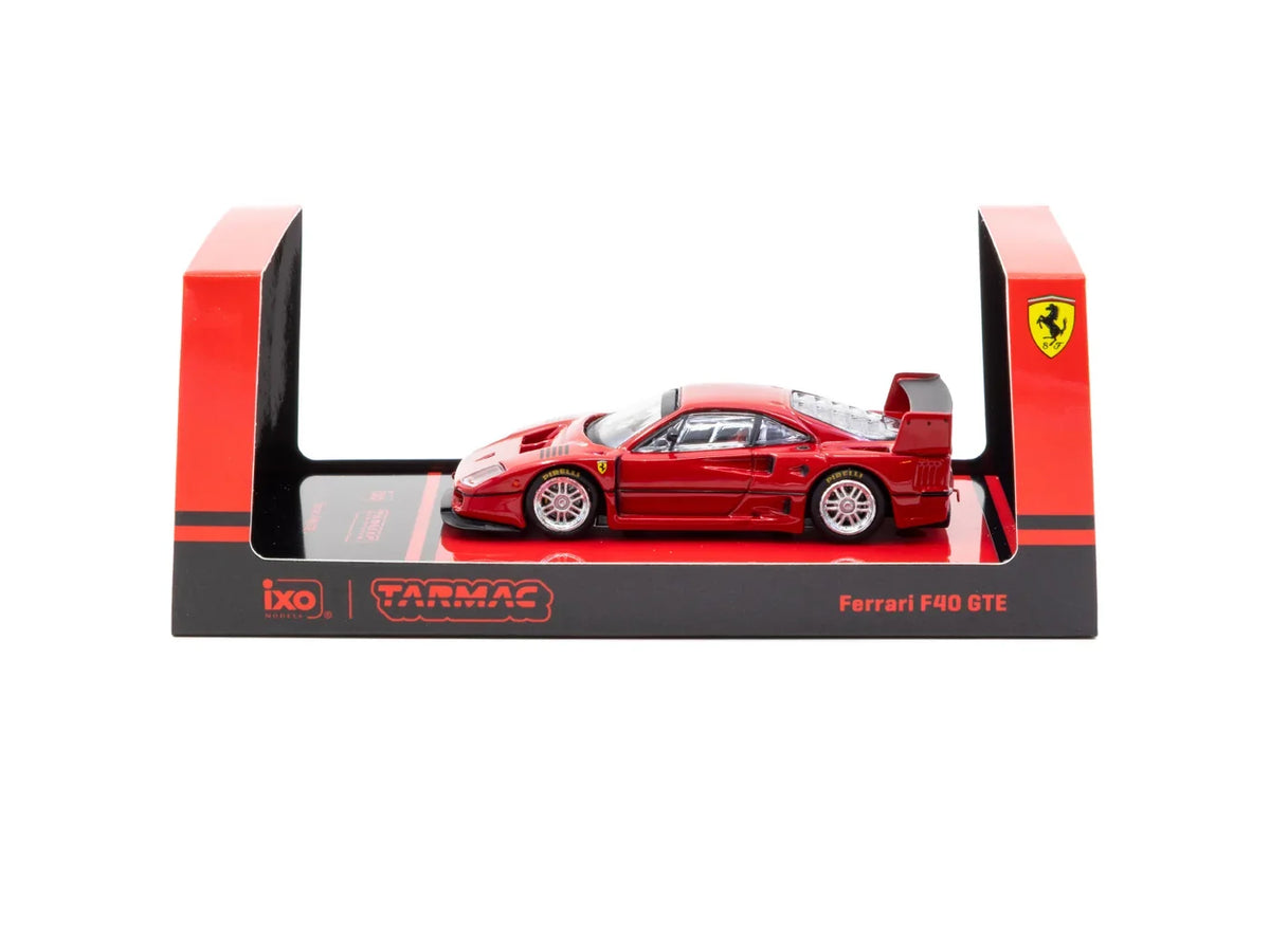 Ferrari F40 GTE cu vitrina plexiglass - 1/64 Tarmac
