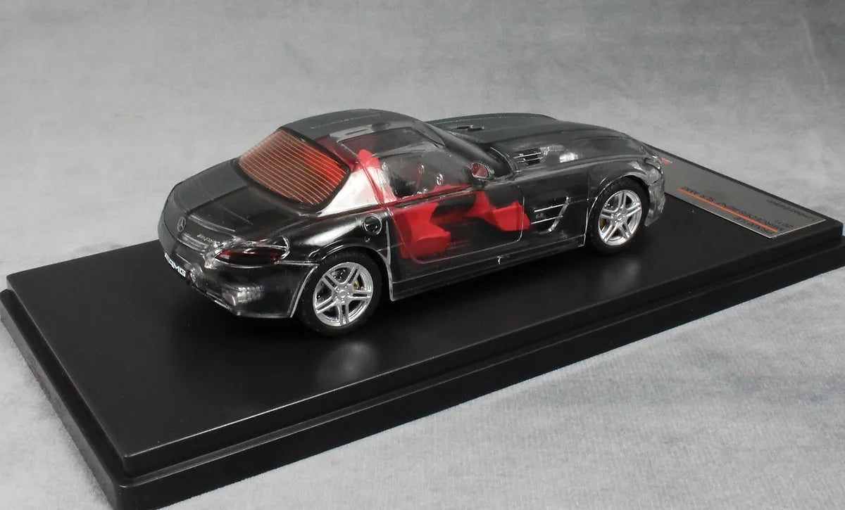 Mercedes SLS Amg 2011 cu vitrina plexiglass - 1/43 IxoModels