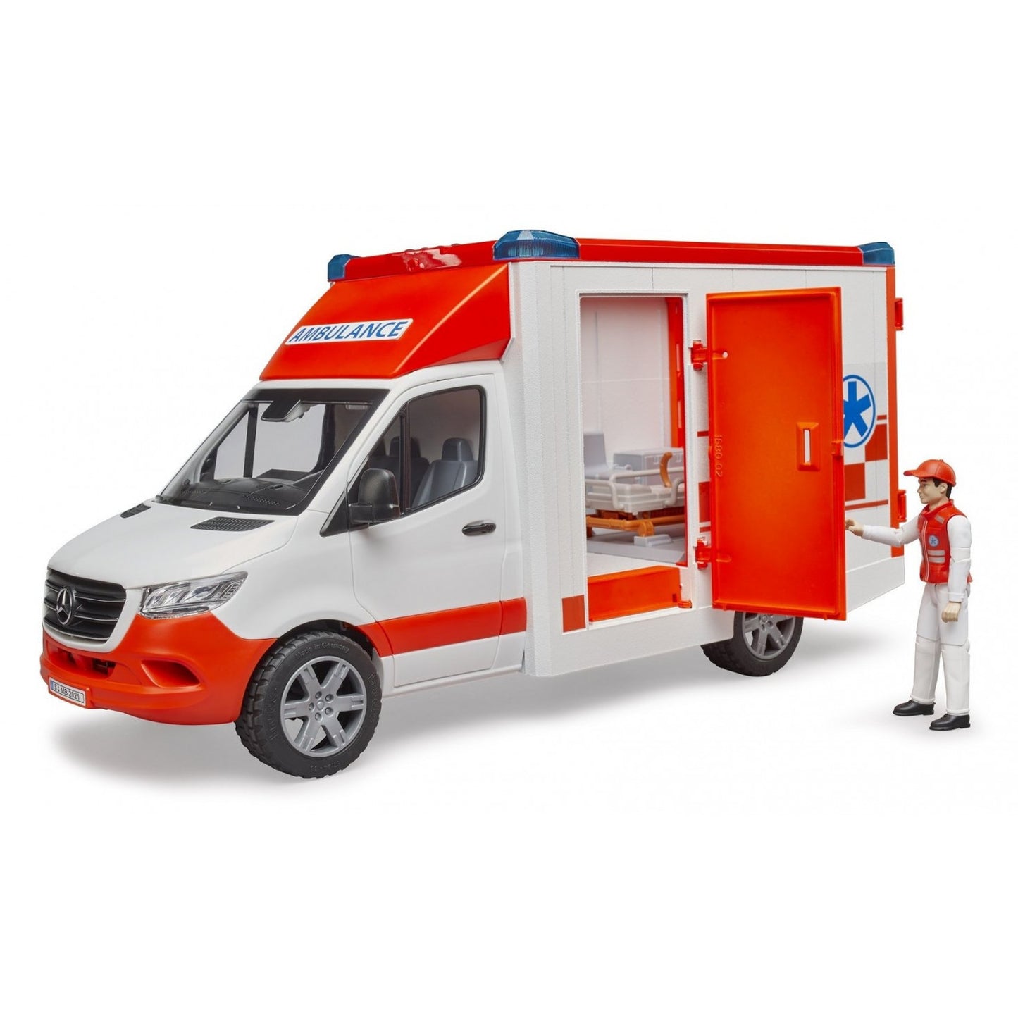 BRUDER 02676 - Ambulanta Mercedes Benz Sprinter cu paramedic