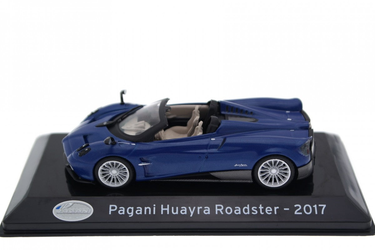 Pagani Huayra Roadster 2017 cu vitrina plexiglass - 1/43 Altaya