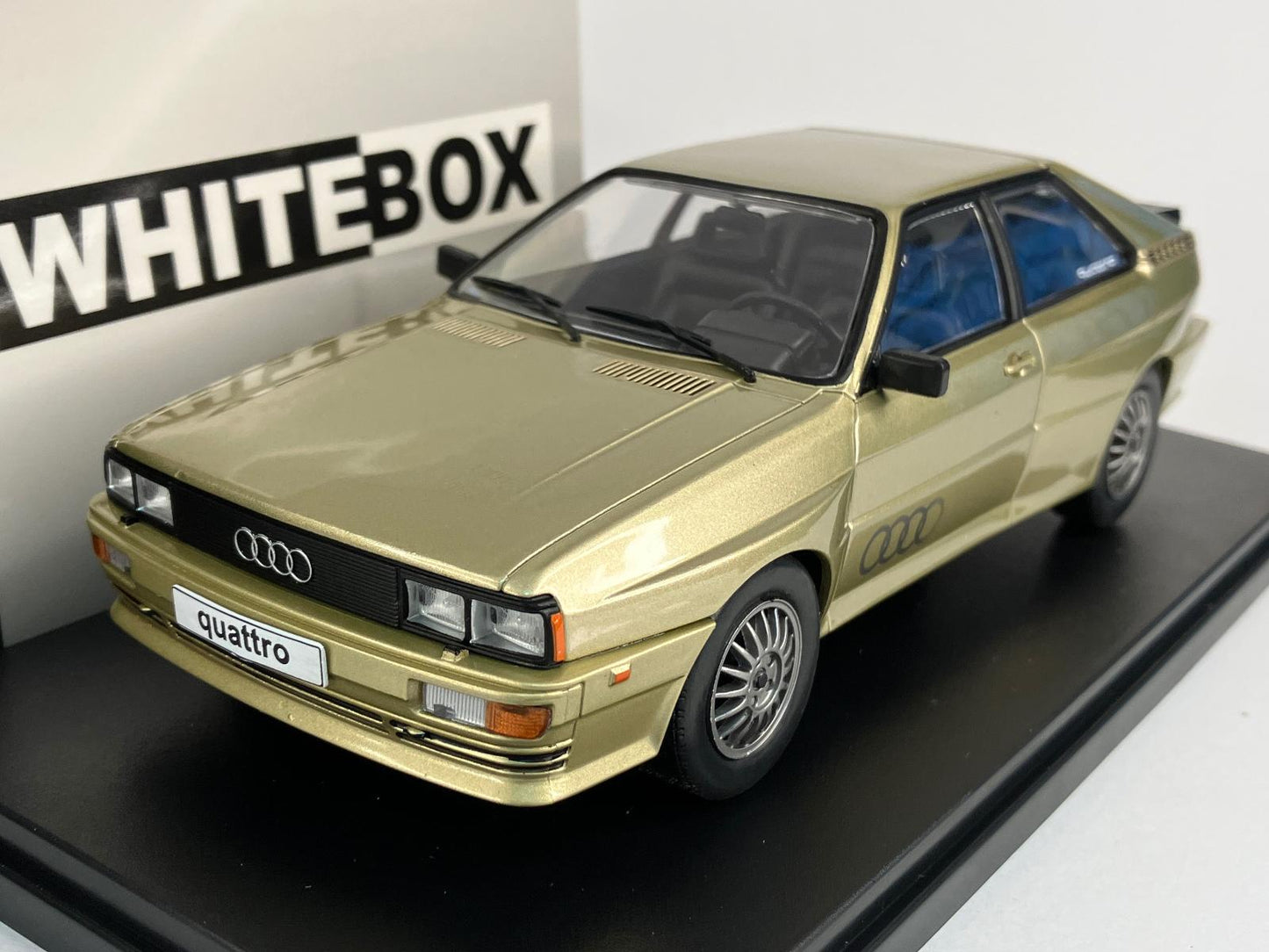 Audi Quattro crem - 1/24 Whitebox