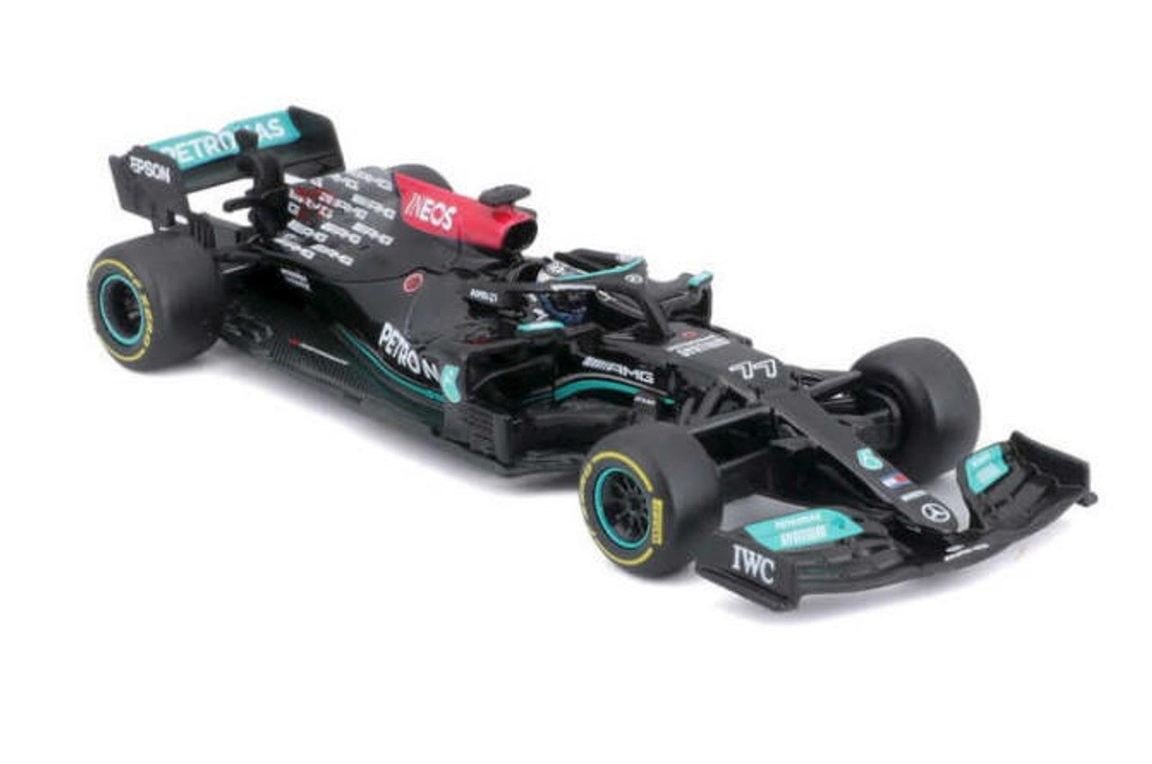 Formula 1 Valtteri Bottas Mercedes-AMG Nr.77 2021 - 1/43 de Bburago
