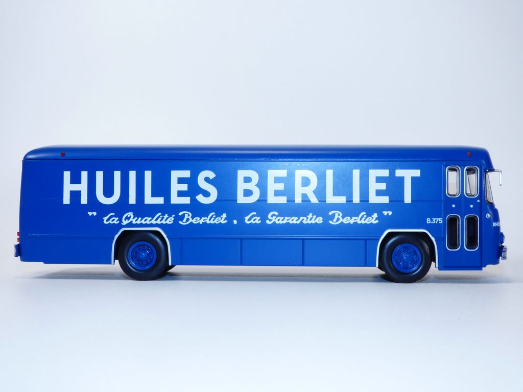 Autobuz Huiles Berliet - 1/43