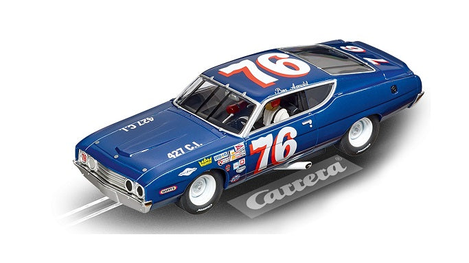 Ford Torino Talladega No.76 1970 cu pilot si vitrina plexiglass pentru pista Carrera - 1/32 Carrera Evolution
