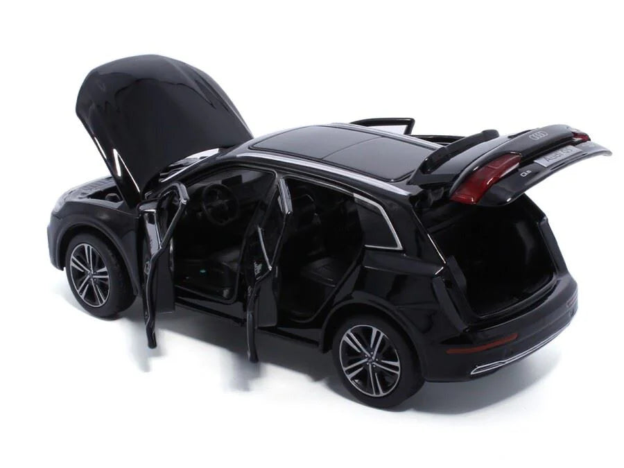 Audi Q5 negru - 1/32 Tayumo