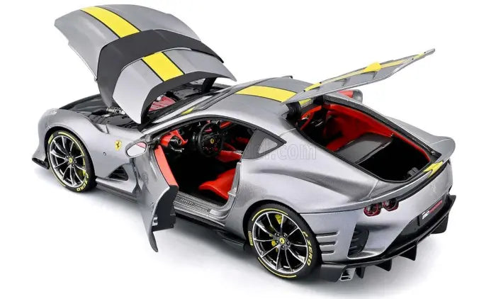 Ferrari 812 Competizione gri - 1/18 Bburago Signature