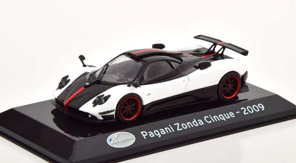 Pagani Zonda Cinque 2009 cu vitrina plexiglass - 1/43 Altaya