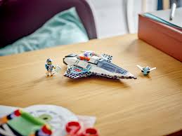 LEGO City 60430 - Nava spatiala interstelara (240 piese)