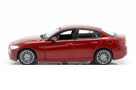 Alfa Romeo Giulia - 1/24 Bburago