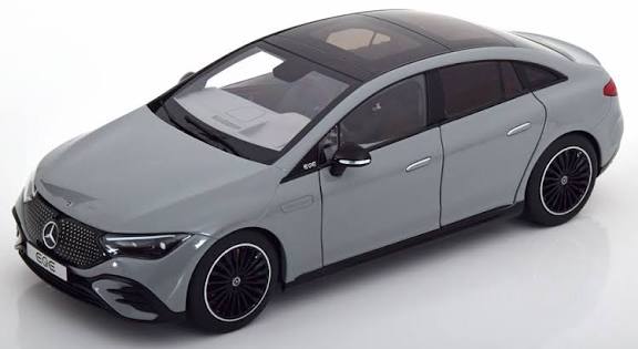 Mercedes-Benz EQE 2022 alpine gray - 1/18 NZG