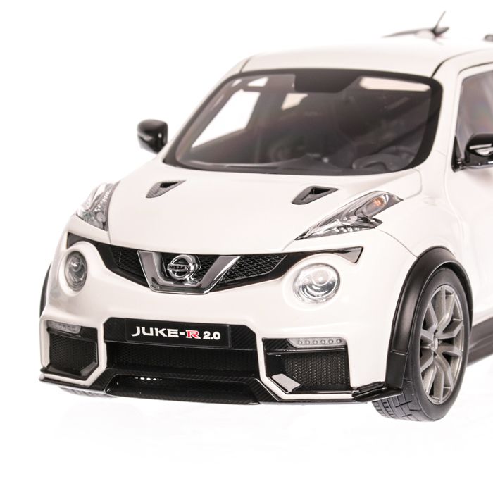 NISSAN JUKE-R 2.0