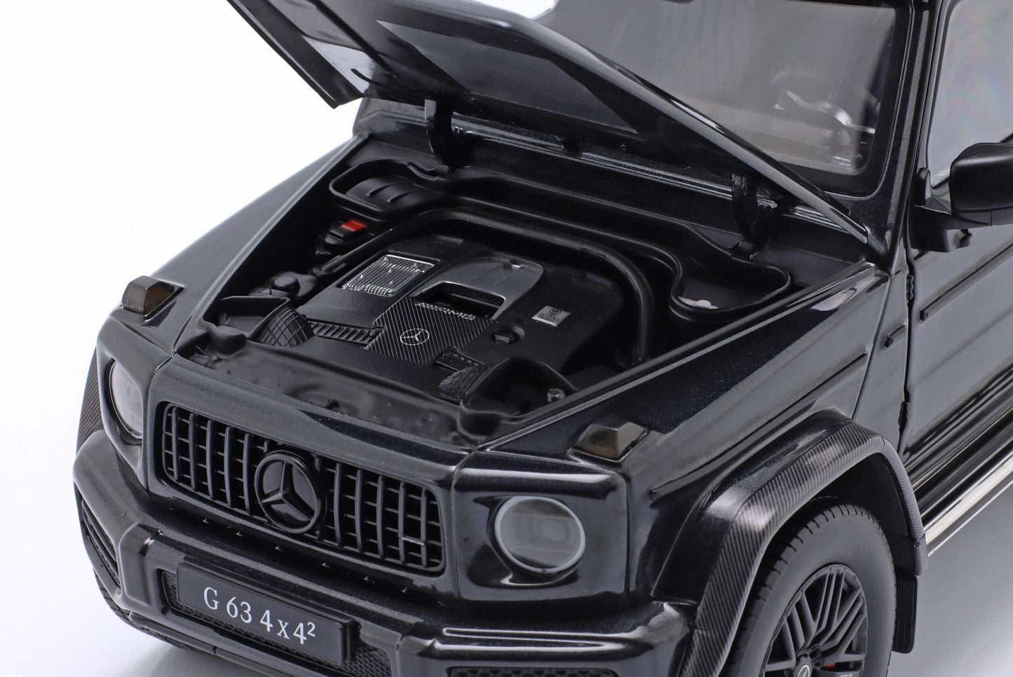 Mercedes-AMG G63 4x4 magnetite black 2022 - 1/18 IScale