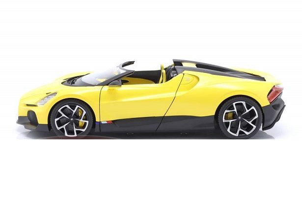 Bugatti Mistral galben - 1/18 Bburago