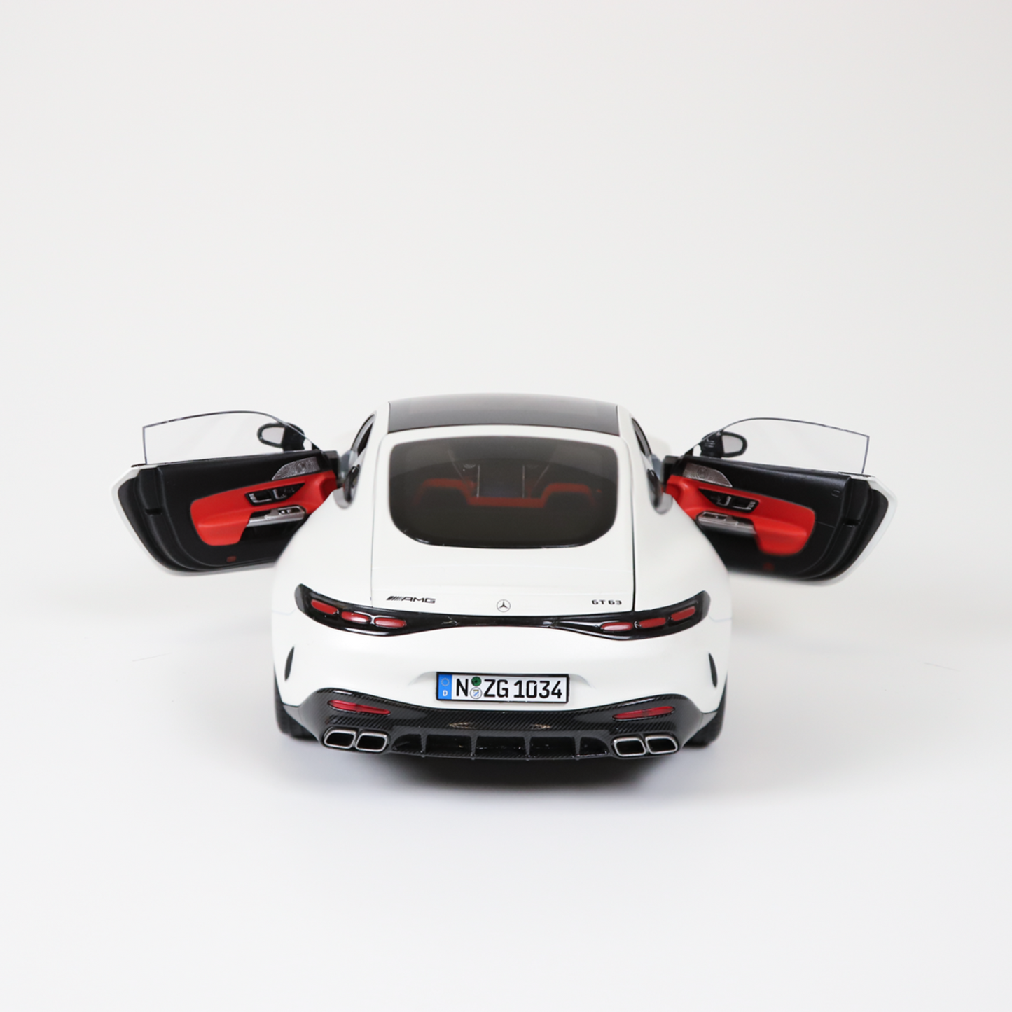 Mercedes AMG GT 63 alb - 1/18 Nzg