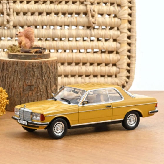 Mercedes-Benz 280 CE 1980 sahara yellow - 1/18 Norev