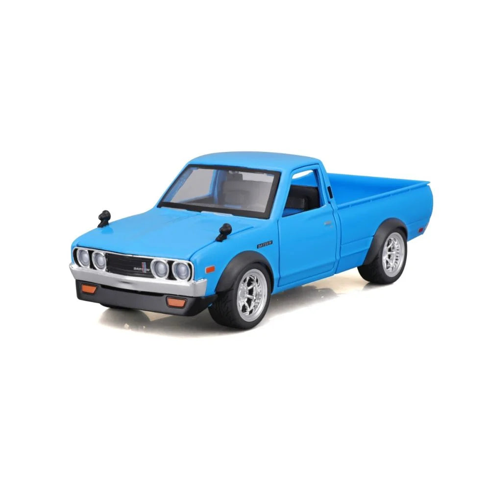 Datsun 620 Pick-up 1973 - 1/24 Maisto Design