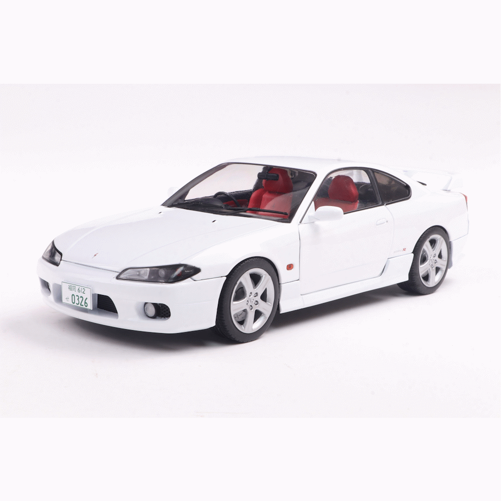 Nissan Silvia S15 Spec R Aero - 1/18 Solido