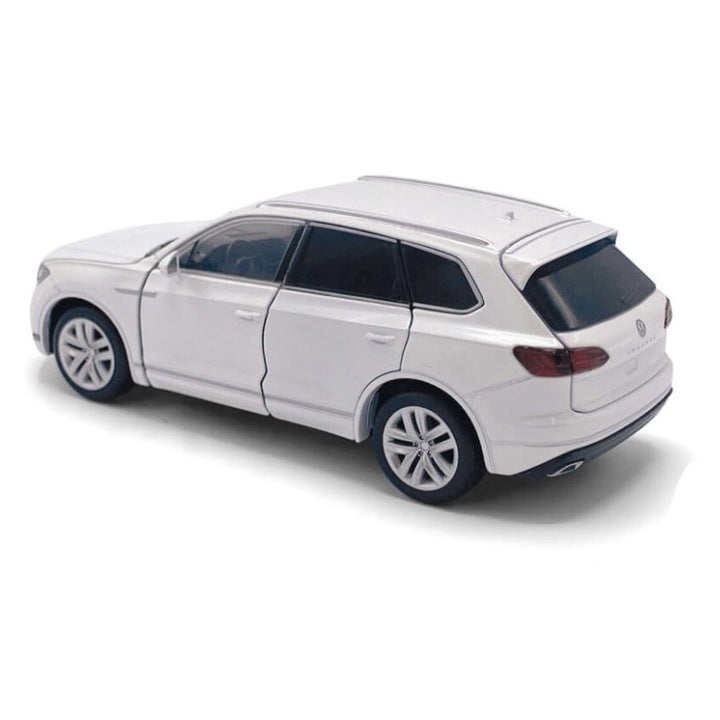 Volkswagen Touareg alb - 1/32 Tayumo