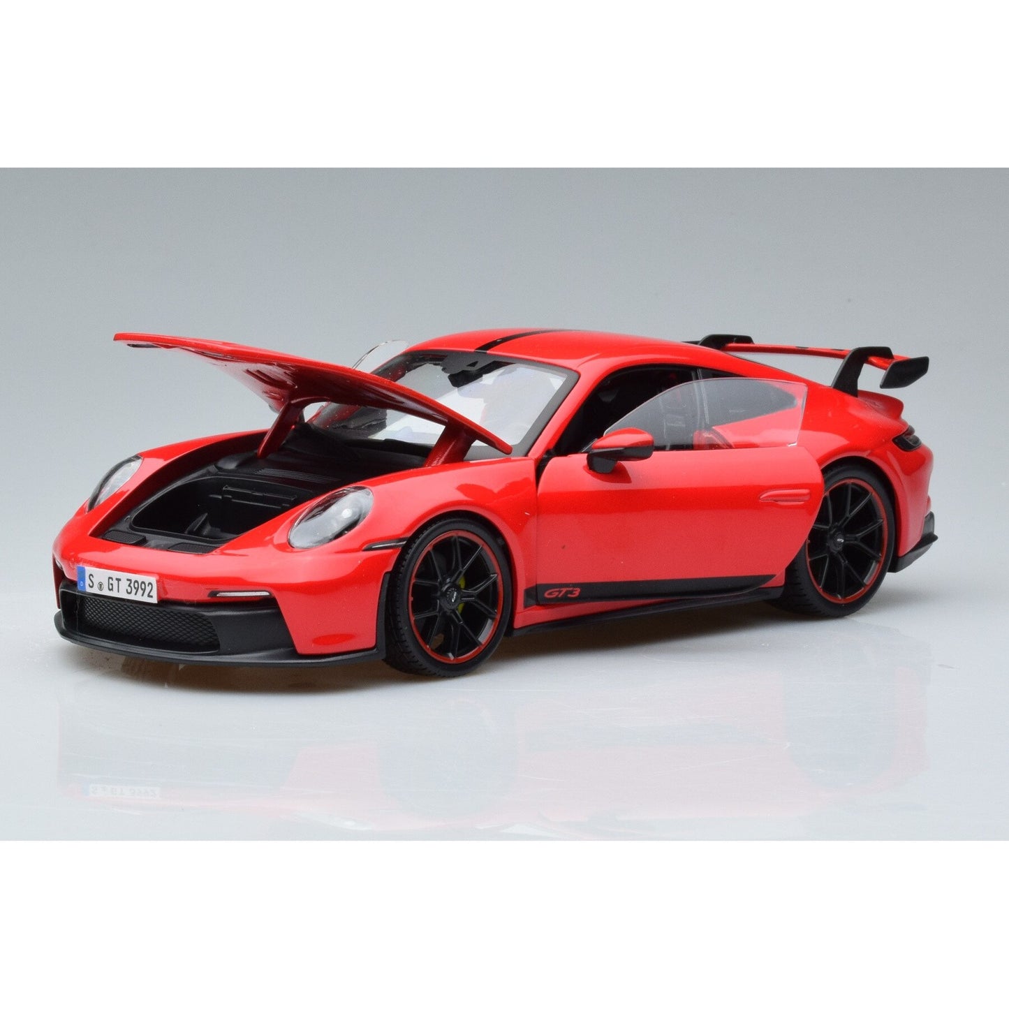 Porsche 911 GT3 rosu - 1/18 Maisto
