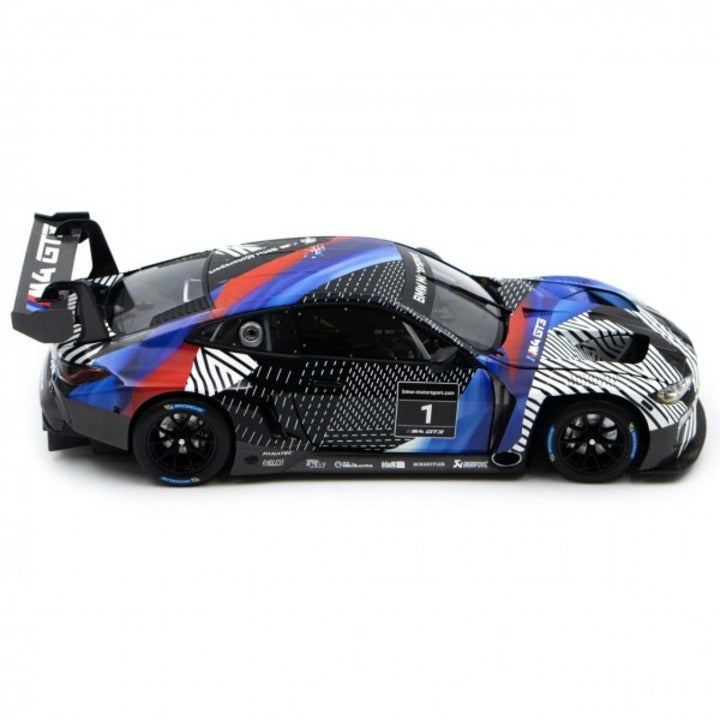 BMW M4 GT3 test version 2021 #1 - 1/18 Minichamps
