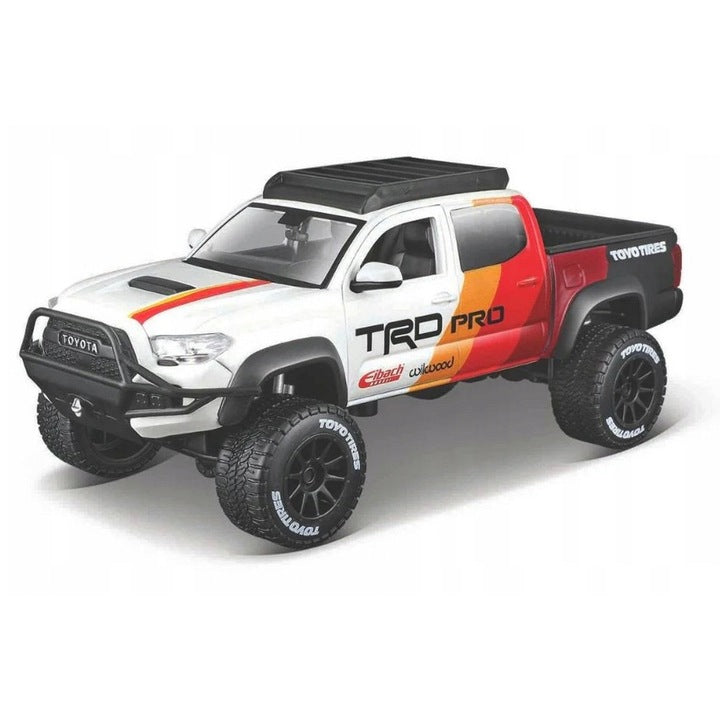 Toyota Tacoma TRD PRO 2023 - 1/27 Maisto Design