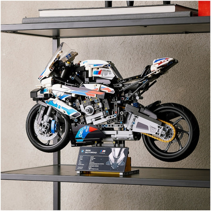 LEGO Technic 42130 - BMW M 1000 RR (1920 piese)