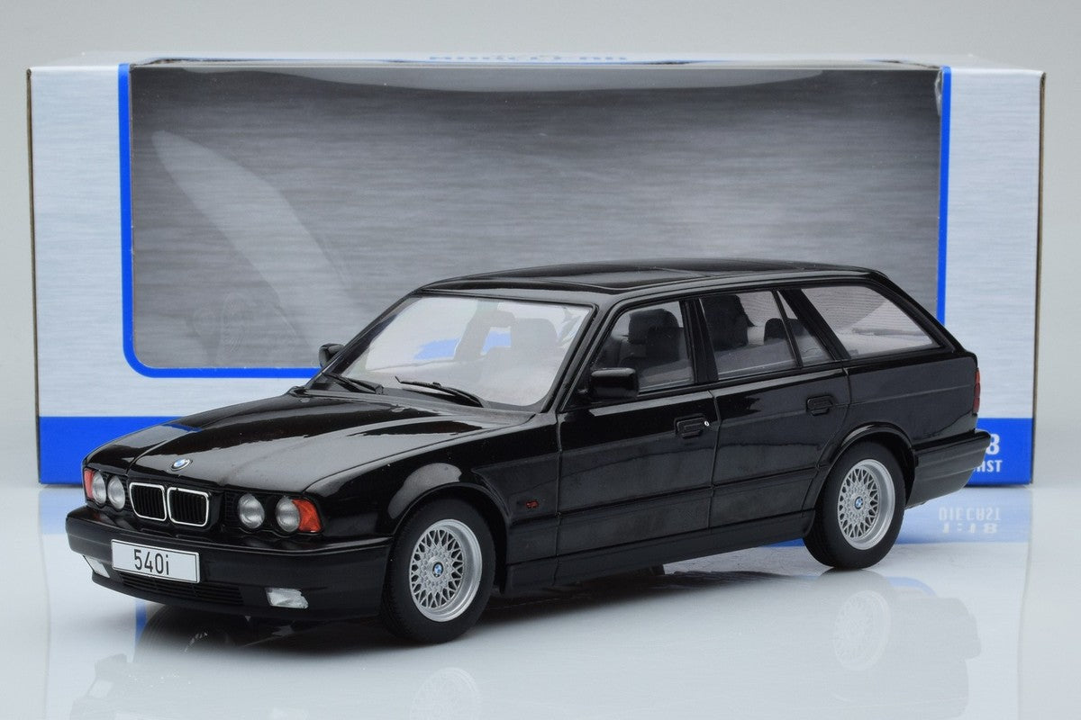 BMW 5-series E34 Touring negru - 1/18 Model Car Group