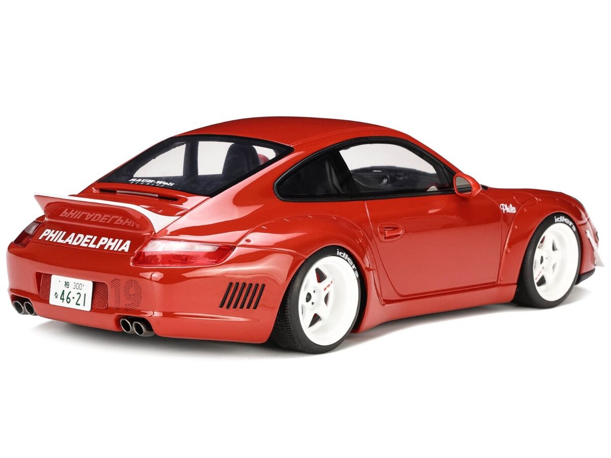 Porsche 911 RWB AKA Phila red 2021 - 1/18 GT Spirit